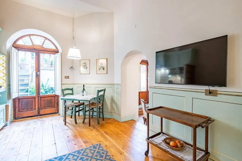 Apartmán Central And Cosy Pied-A-Terre W/ Free Parking Florencie