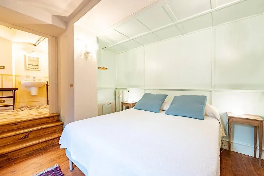 Apartmán Central And Cosy Pied-A-Terre W/ Free Parking Florencie